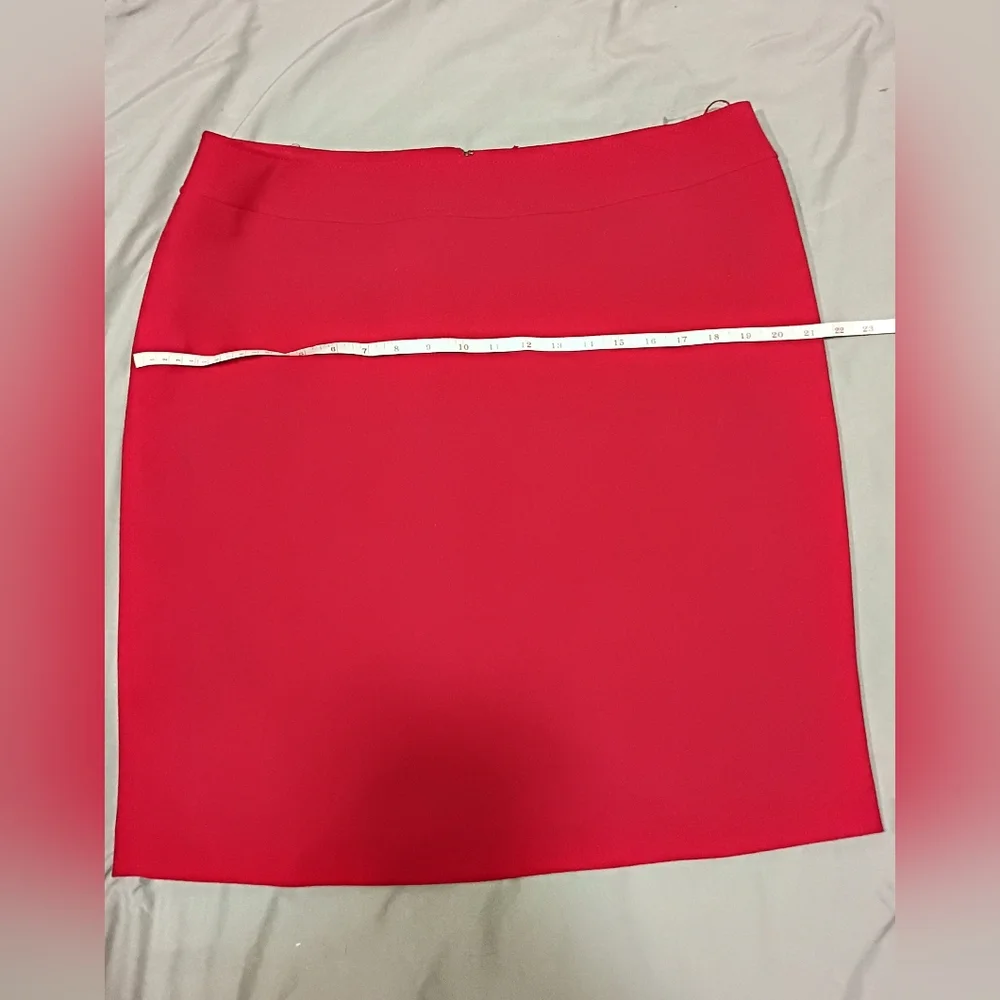Tahari Red Polyester blend vibrant Red pencil skirt plus size 16